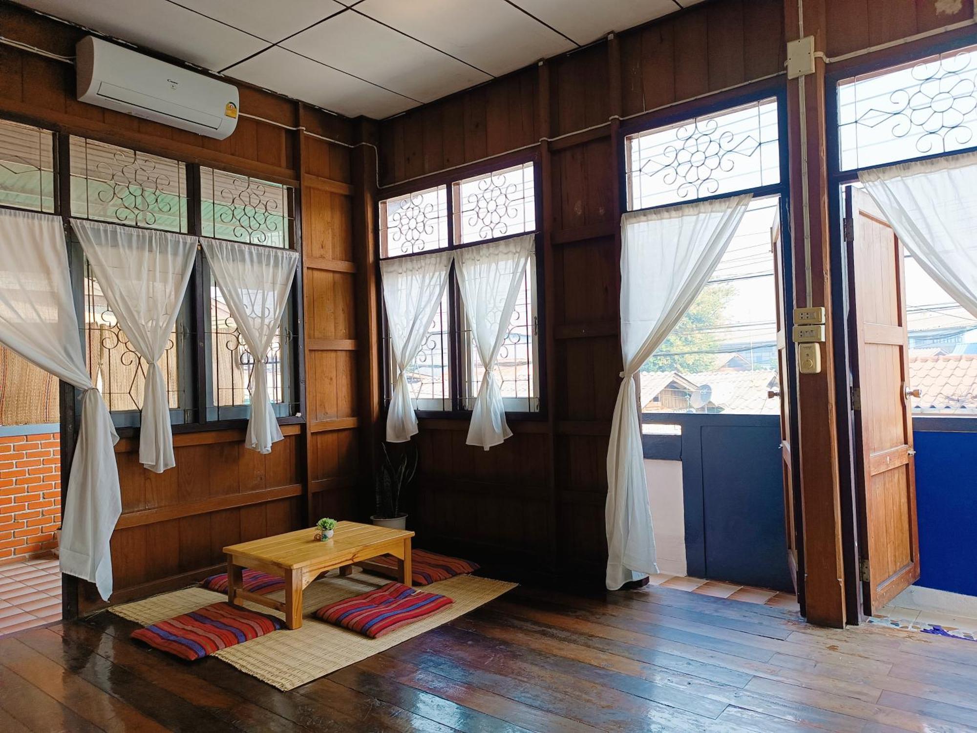 Апартаменты Baan ปายบ้าน ถนนคนเดินปาย Пай